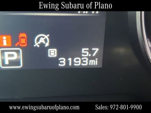 Used 2025 Subaru Outback Premium AWD/4WD image 16