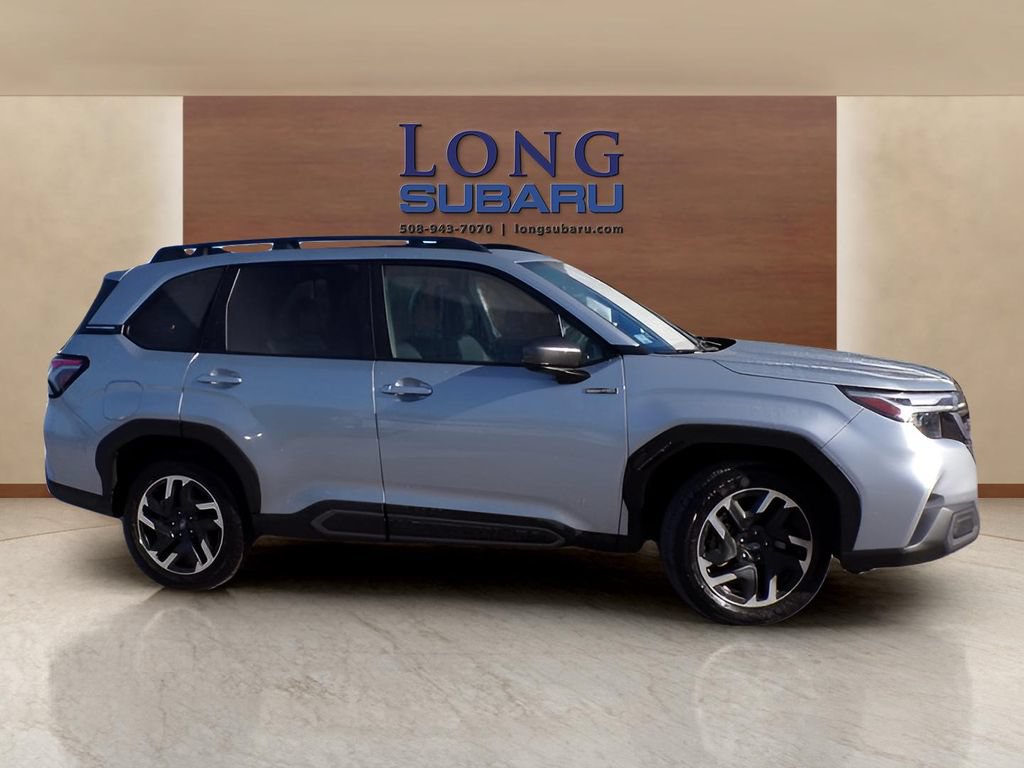 Used 2025 Subaru Forester Limited AWD/4WD image 7