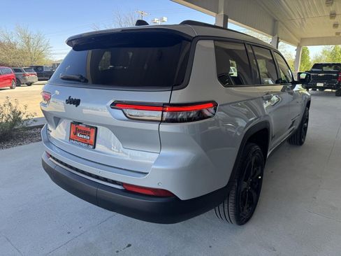 New 2026 Jeep Grand Cherokee L Limited AWD/4WD image 3
