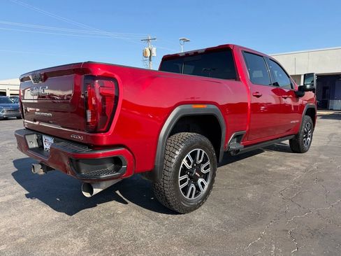 Used 2022 GMC Sierra 2500 AT4 w/ AT4 Premium Plus Package AWD/4WD image 3