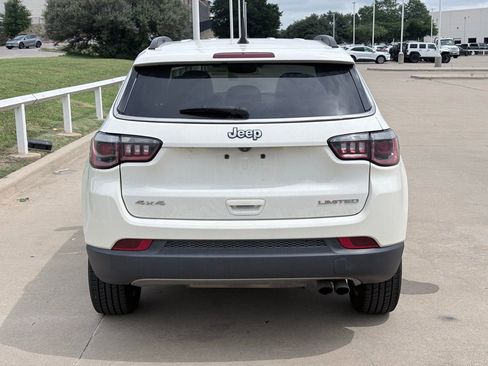 Used 2019 Jeep Compass Limited AWD/4WD image 5