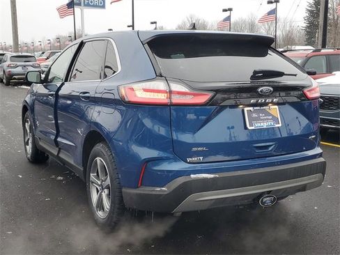 Certified 2022 Ford Edge SEL w/ Convenience Package image 3