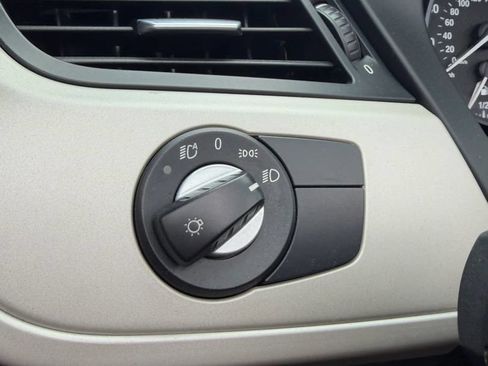 Used 2011 BMW Z4 sDrive30i RWD image 26
