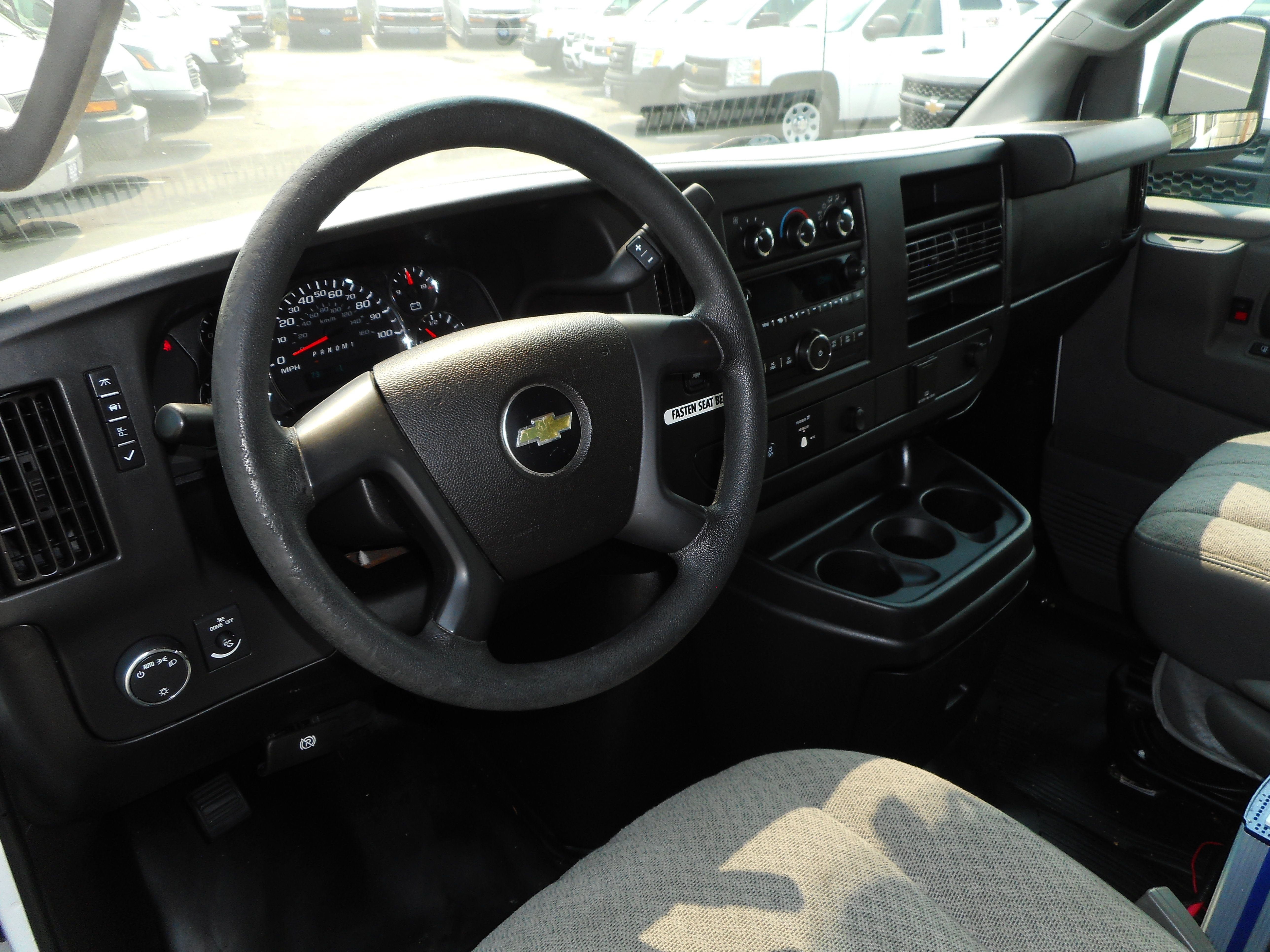 Used 2016 Chevrolet Express 2500 RWD image 14