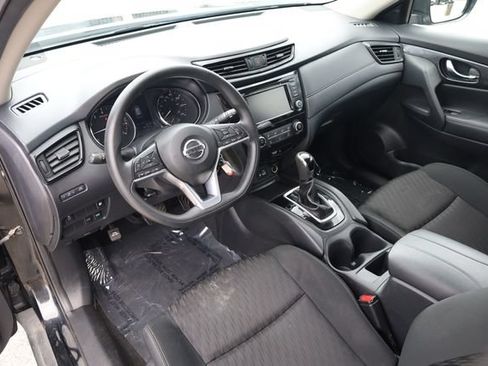 Used 2018 Nissan Rogue S FWD image 9
