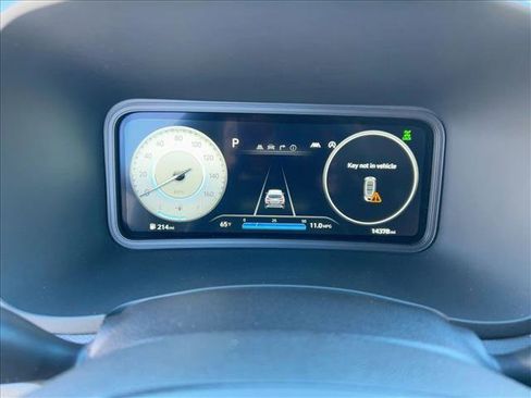 Used 2022 Hyundai Kona N Line w/ Tech Package image 11