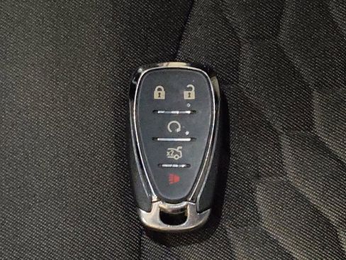 Used 2018 Chevrolet Equinox LT image 32