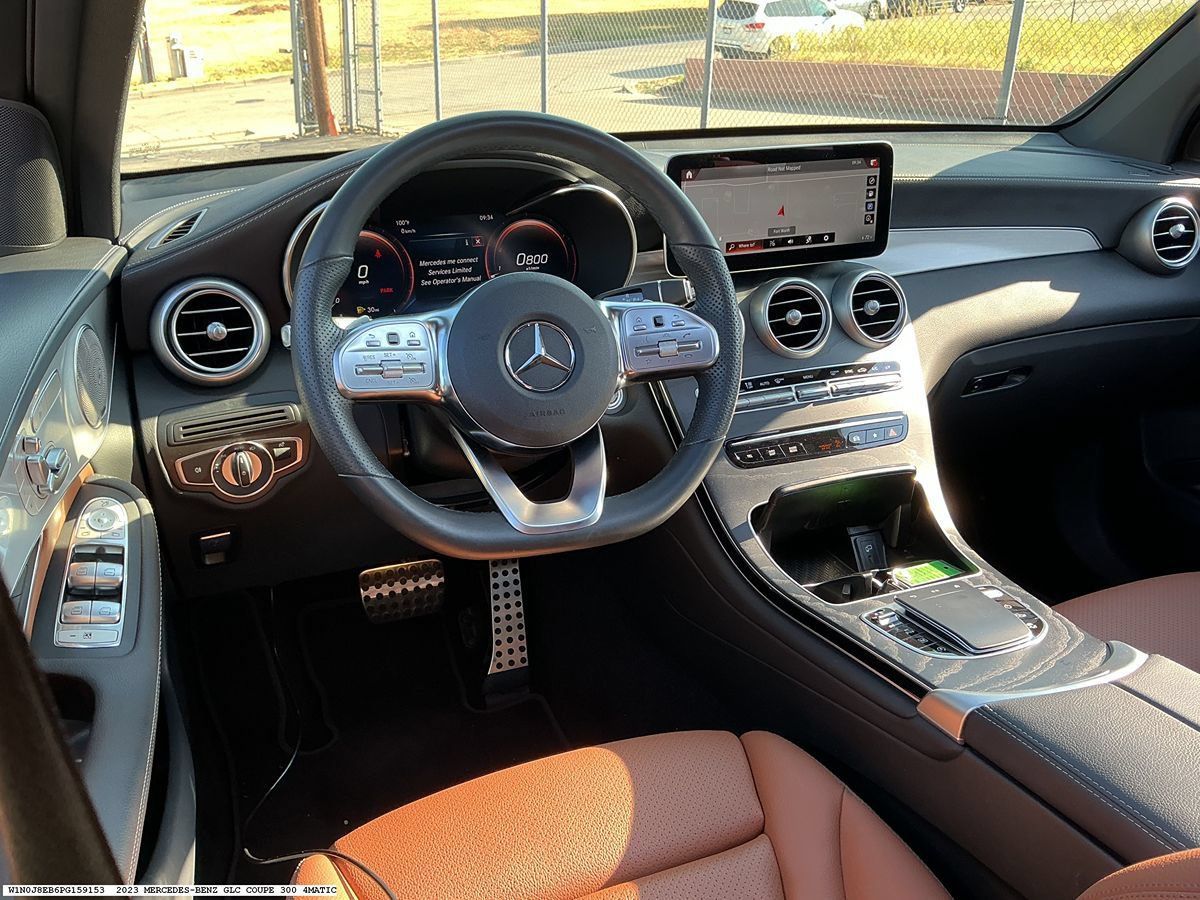 Used 2023 Mercedes-Benz GLC 300 4MATIC Coupe image 12
