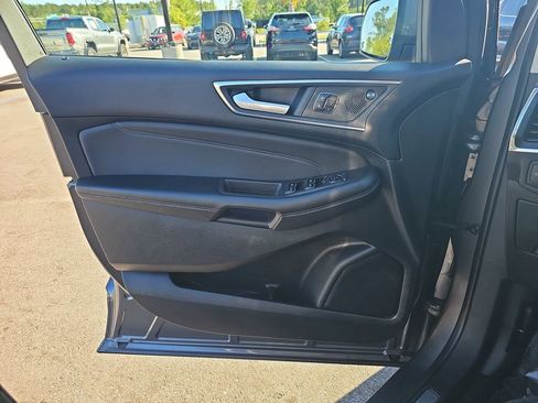 Used 2024 Ford Edge Titanium AWD/4WD image 25