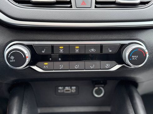 Used 2021 Nissan Altima 2.5 SR w/ SR Premium Package image 15