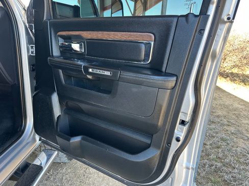 Used 2017 RAM 1500 Laramie w/ Convenience Group image 14