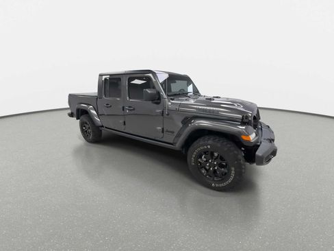 Used 2023 Jeep Gladiator Sport AWD/4WD image 2
