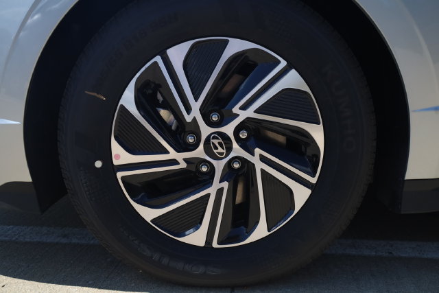 New 2026 Hyundai Sonata Blue FWD image 7