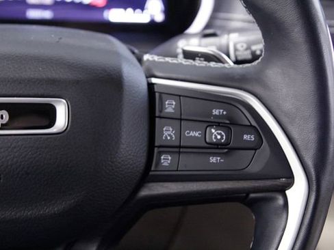 Used 2022 Jeep Grand Cherokee L Limited image 29