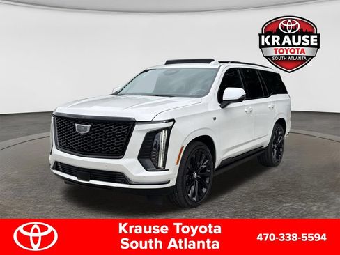 Used 2025 Cadillac Escalade Sport Platinum w/ LPO, ONYX Package AWD/4WD image 3