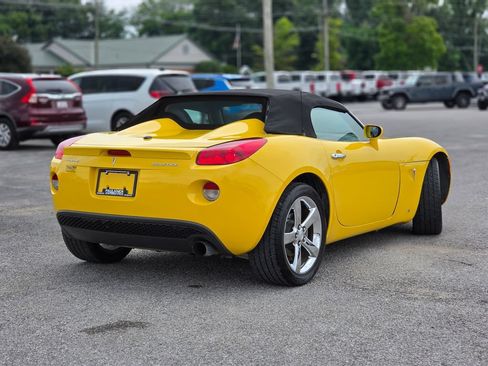Used 2007 Pontiac Solstice Convertible w/ Premium Package RWD image 7