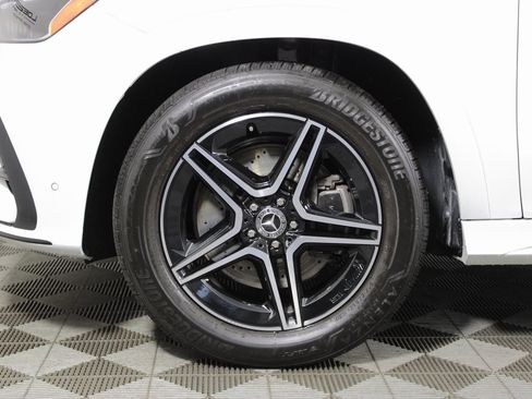 Used 2025 Mercedes-Benz GLE 350 4MATIC image 36