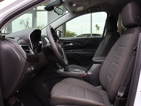 Used 2022 Chevrolet Equinox LT FWD image 38