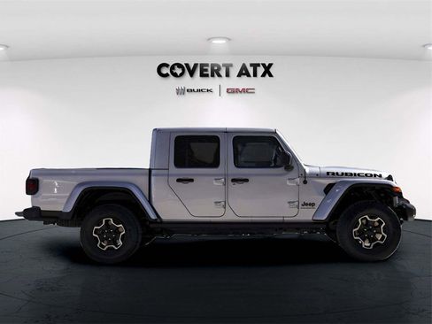 Used 2023 Jeep Gladiator Rubicon w/ Cold Weather Group image 8