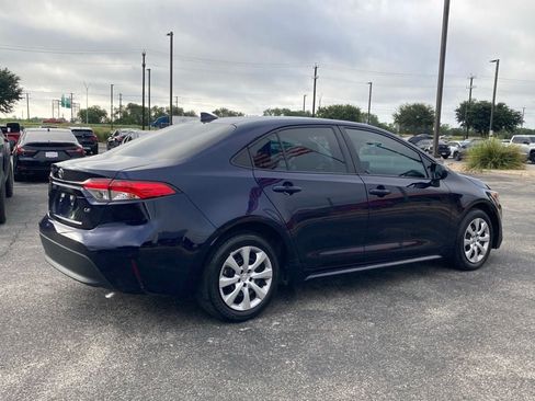 Used 2023 Toyota Corolla LE FWD image 5