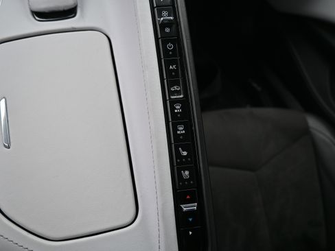 Used 2021 Chevrolet Corvette Stingray Premium Conv w/ Z51 Performance Package image 31