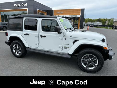 Used 2018 Jeep Wrangler Unlimited Sahara AWD/4WD image 1