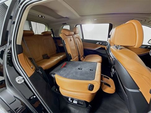 Used 2021 BMW X7 xDrive40i image 27