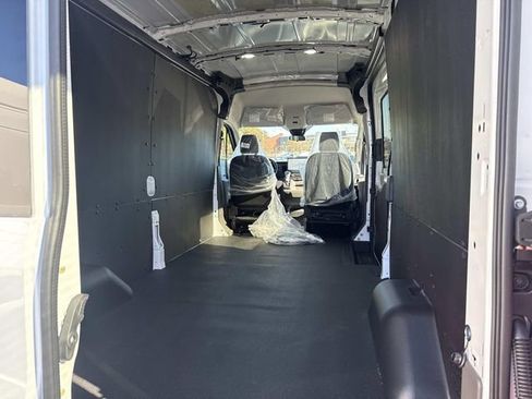 New 2026 Ford Transit 250 148 Medium Roof w/ Load Area Protection Package image 4