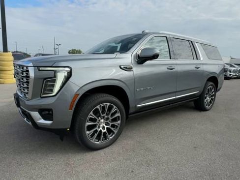 New 2026 GMC Yukon XL Denali w/ Sun & Power Step Package image 4