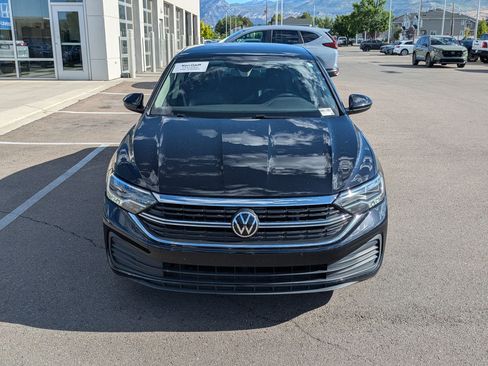 Used 2022 Volkswagen Jetta SE FWD image 12