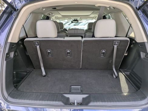 Used 2024 Honda Pilot Touring image 13