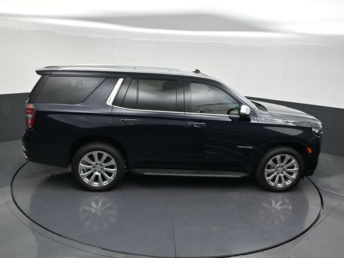 Used 2021 Chevrolet Tahoe Premier w/ Premium Package RWD image 20