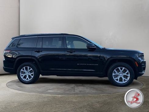 Used 2022 Jeep Grand Cherokee L Limited w/ Trailer Tow Group (B) image 8