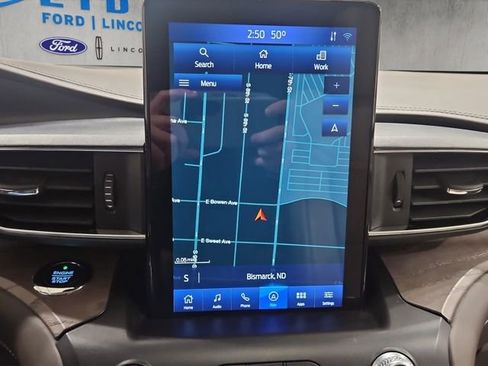 Used 2020 Ford Explorer Platinum w/ Premium Technology Package image 19