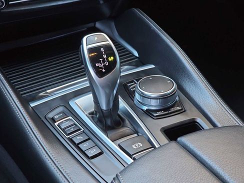 Used 2019 BMW X6 xDrive35i w/ M Sport Package image 21