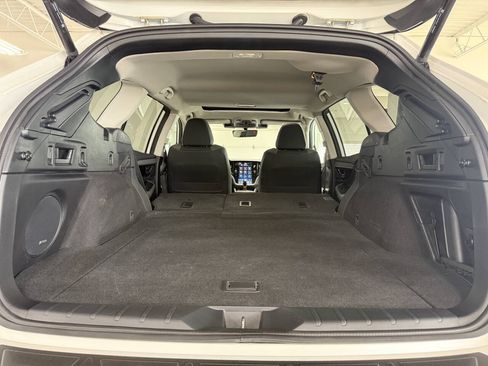 Used 2025 Subaru Outback Onyx Edition AWD/4WD image 32