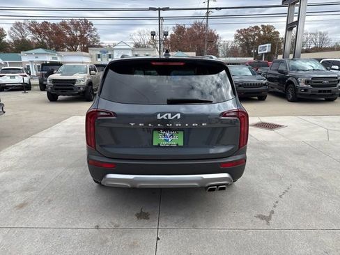 Used 2022 Kia Telluride S image 16