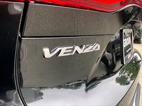 Certified 2023 Toyota Venza XLE AWD/4WD image 19