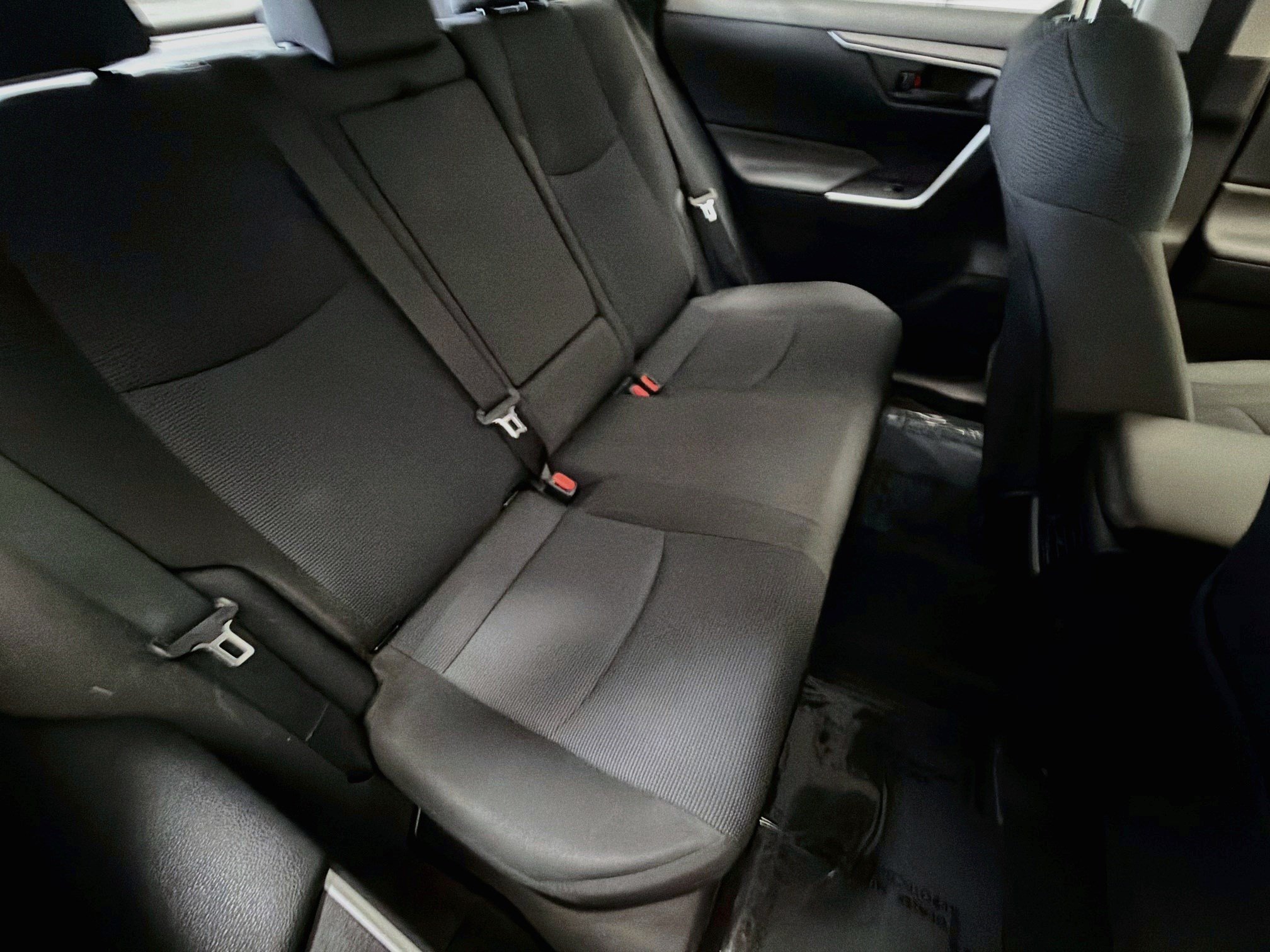 Used 2022 Toyota RAV4 LE AWD/4WD image 14