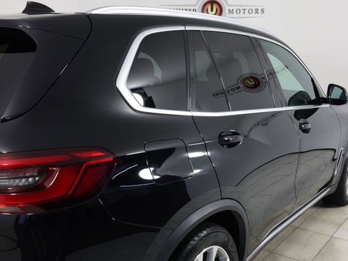 Used 2020 BMW X5 xDrive50i w/ Executive Package AWD/4WD image 45