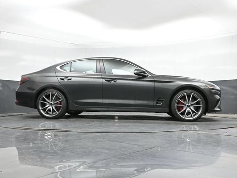 Used 2025 Genesis G70 2.5T AWD/4WD image 44