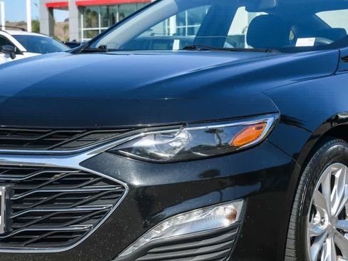 Used 2022 Chevrolet Malibu LT FWD image 5