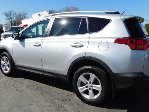 Used 2014 Toyota RAV4 XLE image 32
