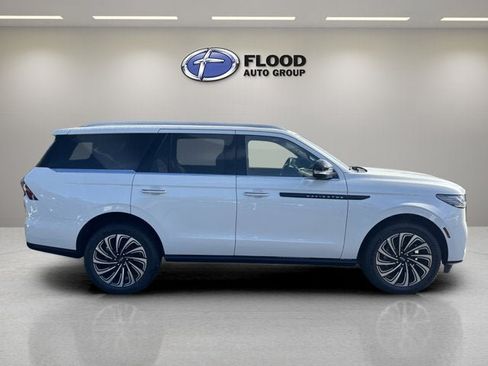 New 2026 Lincoln Navigator Black Label AWD/4WD image 4
