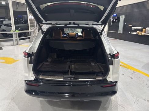 Used 2025 Toyota Crown Signia image 36