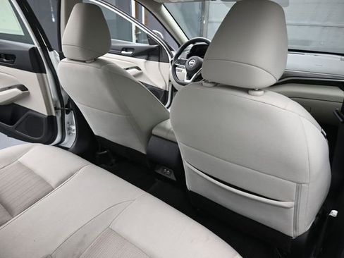 Used 2025 Nissan Altima 2.5 SV image 29