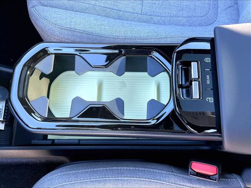 New 2026 Volvo EX30 Ultra w/ Climate Package image 10