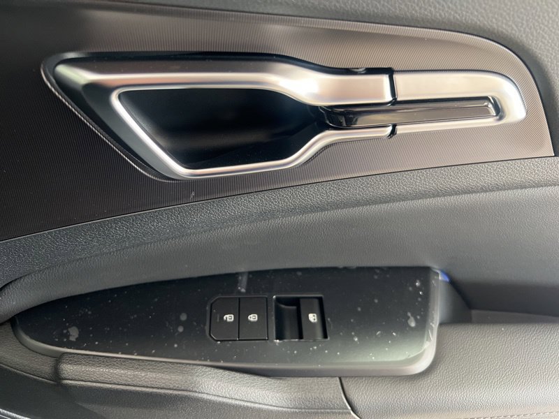 New 2026 Kia Sportage SX FWD image 15
