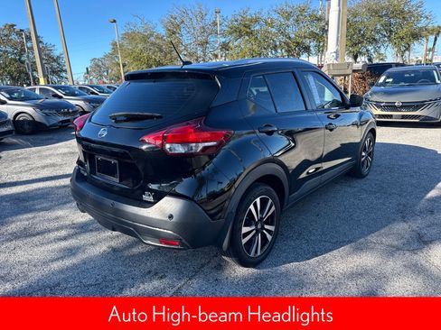 Used 2020 Nissan Kicks SV image 6