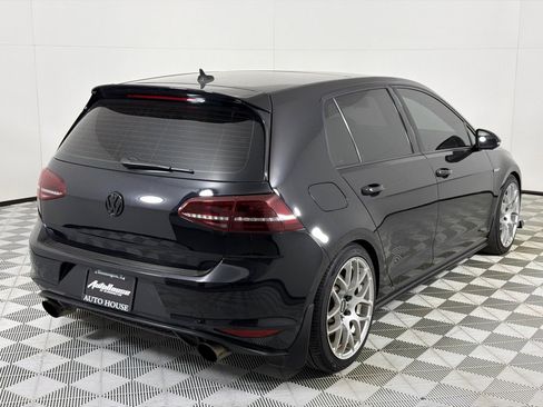 Used 2017 Volkswagen GTI SE image 5